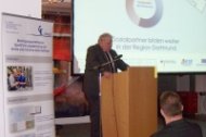 <br /><strong>Eröffnung:</strong> Dr. Andreas Bach<br />         <em>CE-Consult – Curt Ebert GmbH & Co. KG</em> <br /><br /><strong>Grußworte:</strong>	Guntram Schneider<br />         <em>Minister für Arbeit, Integration und Soziales des Landes NRW</em>